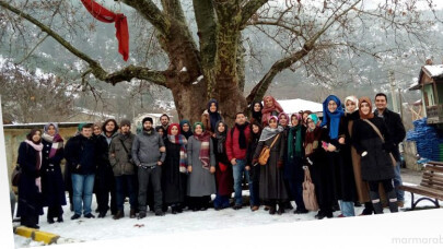 Adım adım tarihin peşindeler