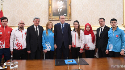 Cumhurbaşkanı Erdoğan’dan Kağıtsporlu şampiyonlara teşekkür
