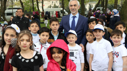 Çocuklar bayramını Kağıthane'de coşkuyla kutladı