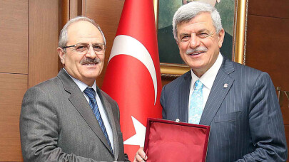Kaymakam Arslan, Karaosmanoğlu’na veda etti