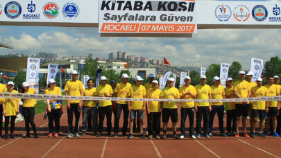 Kocaeli'nde Hep Birlikte Kitaba Koştular
