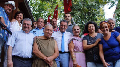 Edremit'te 'İda Sanat Terasları' açıldı