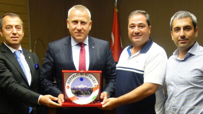 Macaristan Türkleri Yatırıma Çağırıyor
