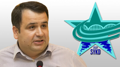 Kırık 'Cumhuriyet Bayramımız Kutlu Olsun'