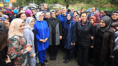 Bakan Kaya, Kocaeli’de binlerce kadınla yürüdü