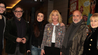 Ali Poyrazoğlu’nun yeni oyununa ünlü akını