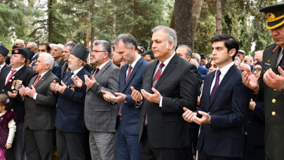 Çanakkale Zaferinin 103. Yılında İnegöl'de Şehitlerimiz Minnetle Anıldı