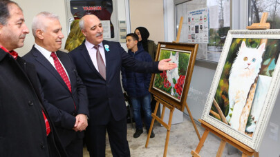 Bu sergi Van’ı anlatıyor