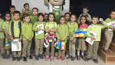 80 okulda 8 bin öğrenci Tomurcuk’la buluştu