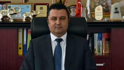 '1 Mayıs ülkemize ve dünyaya barış, kardeşlik, mutluluk getirsin'