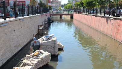 Gemlik Çarşı Deresi Modernize Ediliyor