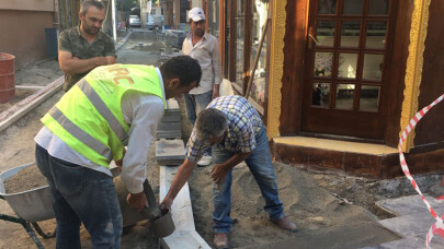 Hendek Orta Çarşı'da çalışmalar tüm hızıyla devam ediyor