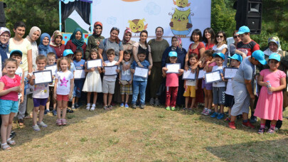 Minikler kütüphane ve kitaplarla tanıştı