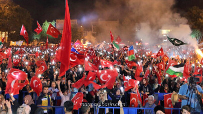 Sakarya 15 Temmuz Ruhuyla Demokrasi Meydanında Buluştu