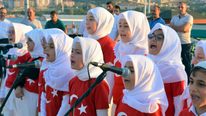 Gemlik Yaz Kur’an Kursları ilahilerle son buldu