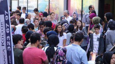 Gençlerden Akademi Lise’ye yoğun ilgi