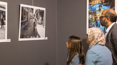 Sokak Arası Fotoğraf Sergisi Açıldı