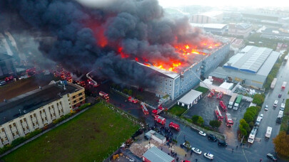 Esenyurt'ta fabrika yangını