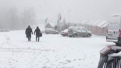 ‘Kartepe Zirvesi’ne ilk kar düştü