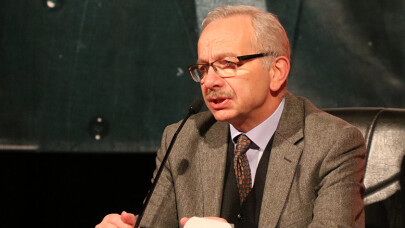 'Geleceğe yön vermek geçmişi bilmekle başlar'