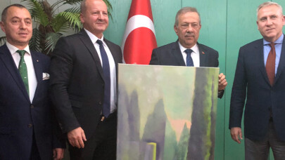 Macar Kardeşten Resim Sergisi