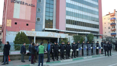 Tower Plaza’da tahliye süreci başladı