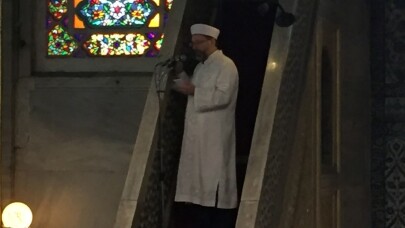 Diyanet İşleri Başkanı Prof. Dr. Ali Erbaş, Sultanahmet Camii’nde hutbe irad etti