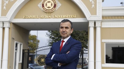 Dr. Naim Babüroğlu: “Golan tepeleri sadece bir işaret fişeği”