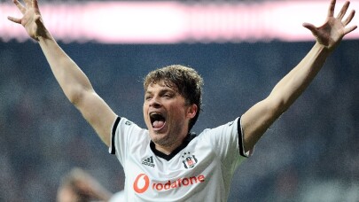 Adem Ljajic’in gözü derbide