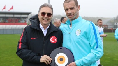 Aleksander Ceferin’den TFF Başkanı Hüsnü Güreli’ye ziyaret