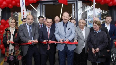 CarrefourSA Kocaeli’deki yeni şubesini Başiskele’de hizmete açtı