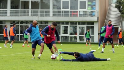 Fenerbahçe’de Alanyaspor maçı hazırlıkları devam ediyor