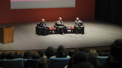 "Global Business Forum"a gençlerden büyük ilgi