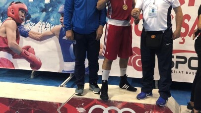 Kağıtsporlu Samet Türkiye Şampiyonu