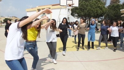 Lösemili çocuklar yararına kermes