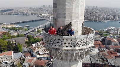 Mahyaların asılması havadan görüntülendi