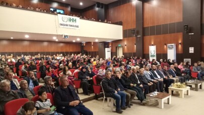 “Namazla Diriliş” Konferansına Büyük İlgi