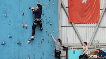 Nilüfer’de üniversitelilerin spor heyecanı başladı