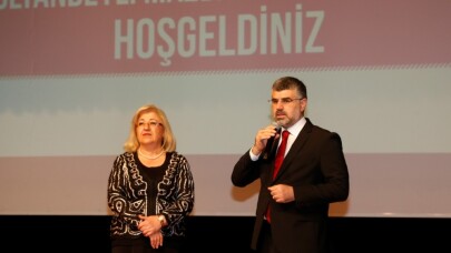 Sultanbeyli Belediye Başkanı Hüseyin Keskin mazbatasını aldı