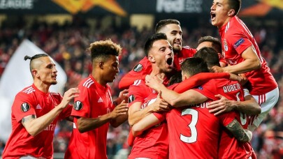 UEFA Avrupa Ligi’nde yarı finalistler belli oluyor