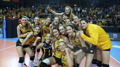 VakıfBank İtalya’da final peşinde