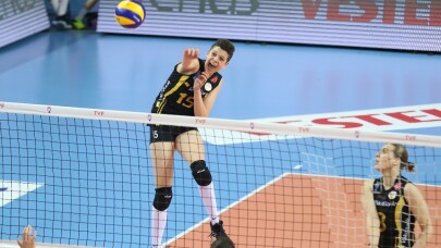 Vestel Venus Sultanlar Ligi: VakıfBank: 3 - Eczacıbaşı VitrA: 1