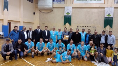 Voleybol Turnuvasında Şampiyon Zabıta Müdürlüğü