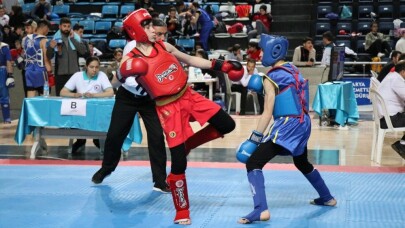 Wushu Kung Fu okul sporları Sakarya’da gerçekleşti