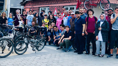 Sakarya'da Pedallar Yeşilay İçin Çevrildi