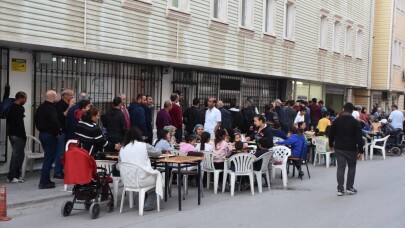 Aş evinde iftar bereketi