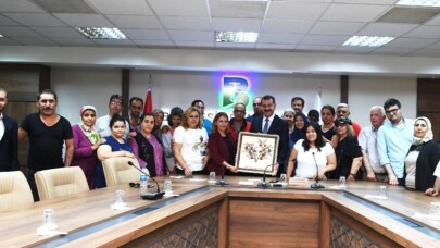 Ayvalıklı engellilerden Başkan Yılmaz’a anlamlı ziyaret