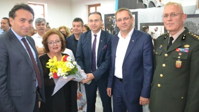 Ayvalık’ta ‘Fotoğraflarla Atatürk’ Sergisi