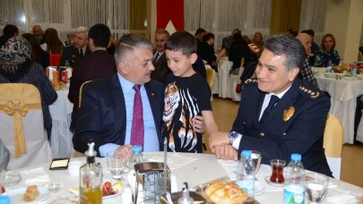 Balıkesir Emniyetinden Şehit ve Gazi Ailelerine iftar yemeği