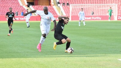 Balıkesirspor Baltok’ta Beleck ve Otoo, sözleşmesini feshetti